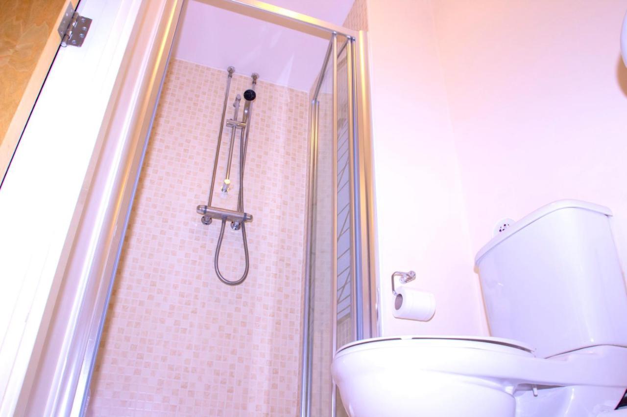 Allen Luxury Apartment Coventry Extérieur photo